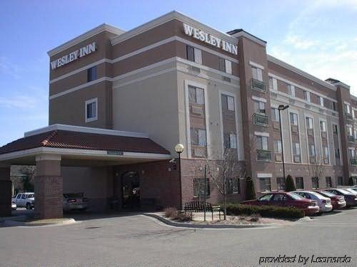 Wesley Inn Wichita Kültér fotó